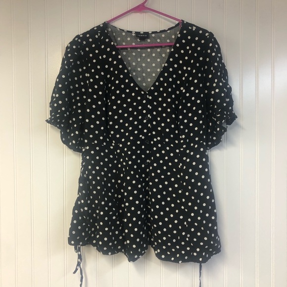 Torrid Polka Dot V-Neck Baby Doll Blouse Size 2 Short Sleeve - Picture 1 of 6